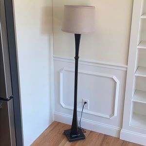 Floor lamp
